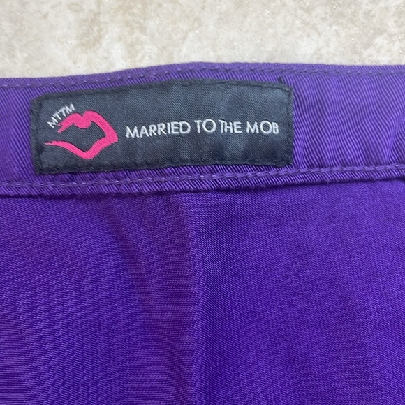 Married to the Mob Purple Pleated Mini Skirt NWT Size M Y2K Streetwear Button - Picture 9 of 16